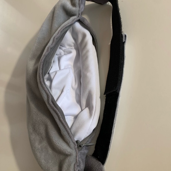 Gravity Weighted Sleep Mask - Picture 3 of 3